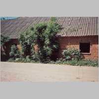 038-1015 Unbewohntes Haus in Hasenberg, gesehen 1993.jpg